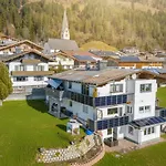 Alpenglueck *